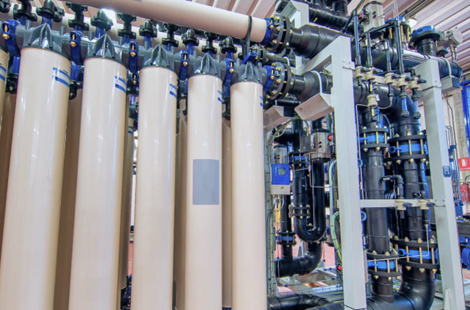 How Industrial Reverse Osmosis Systems Help Businesses Meet Strict Water Quality Standards