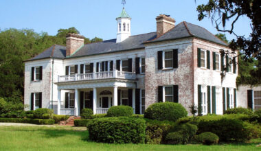 Essential Things to Know About Historic Home Roof Replacements