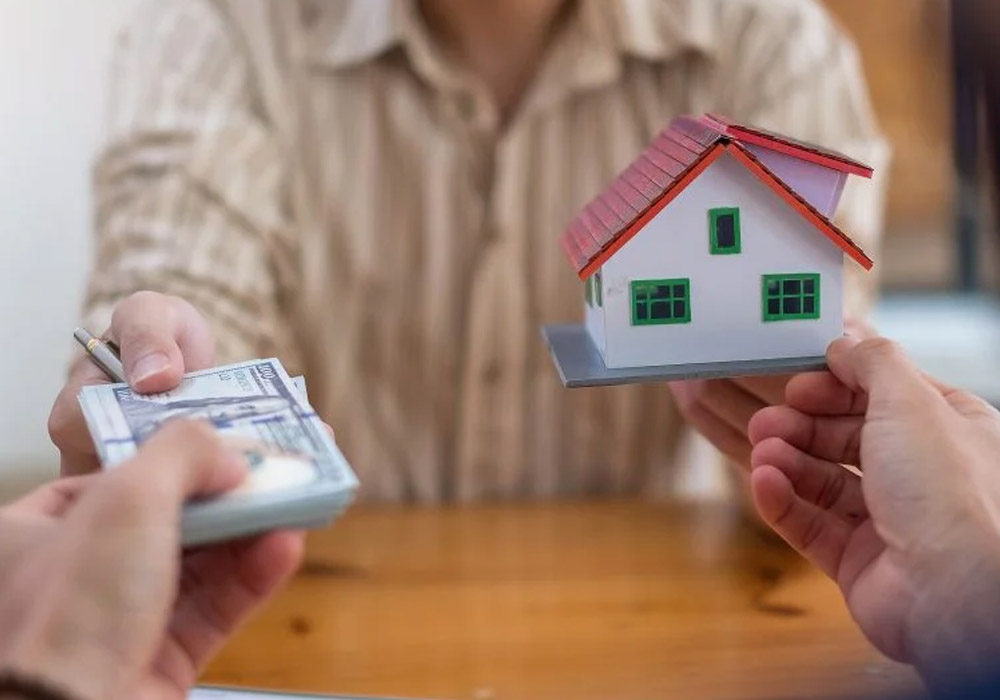 Homeowners Accepting a Cash Offer