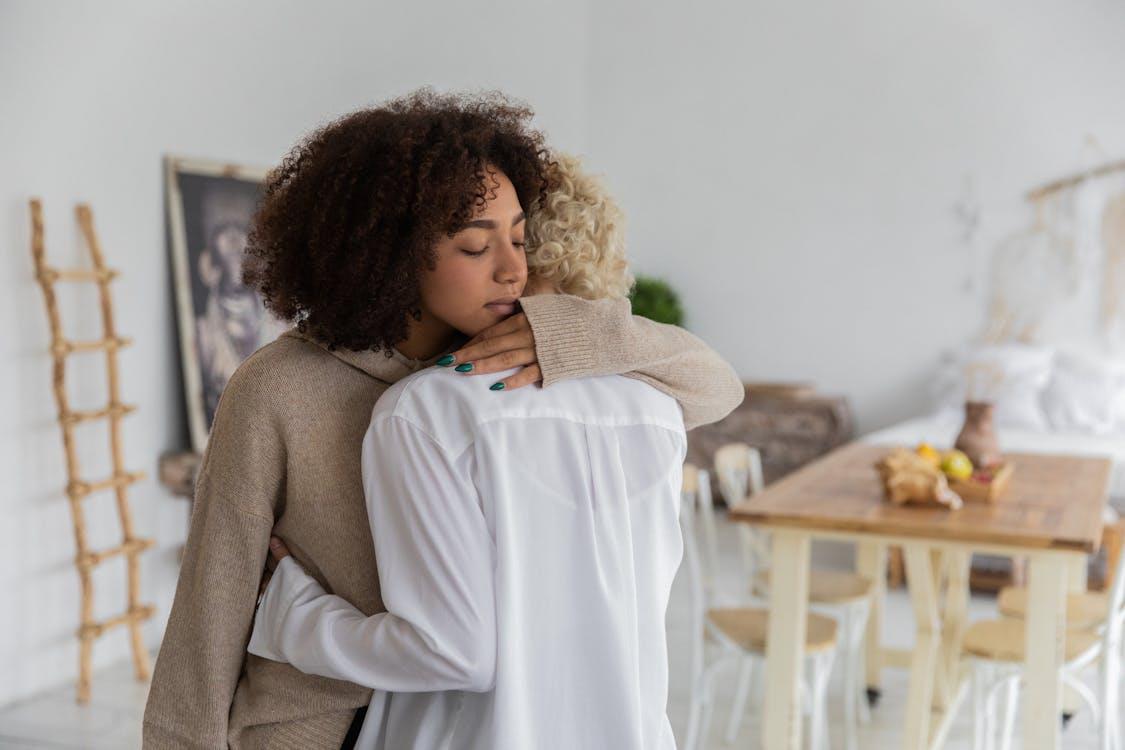How to Support a Loved One Returning Home from Rehab