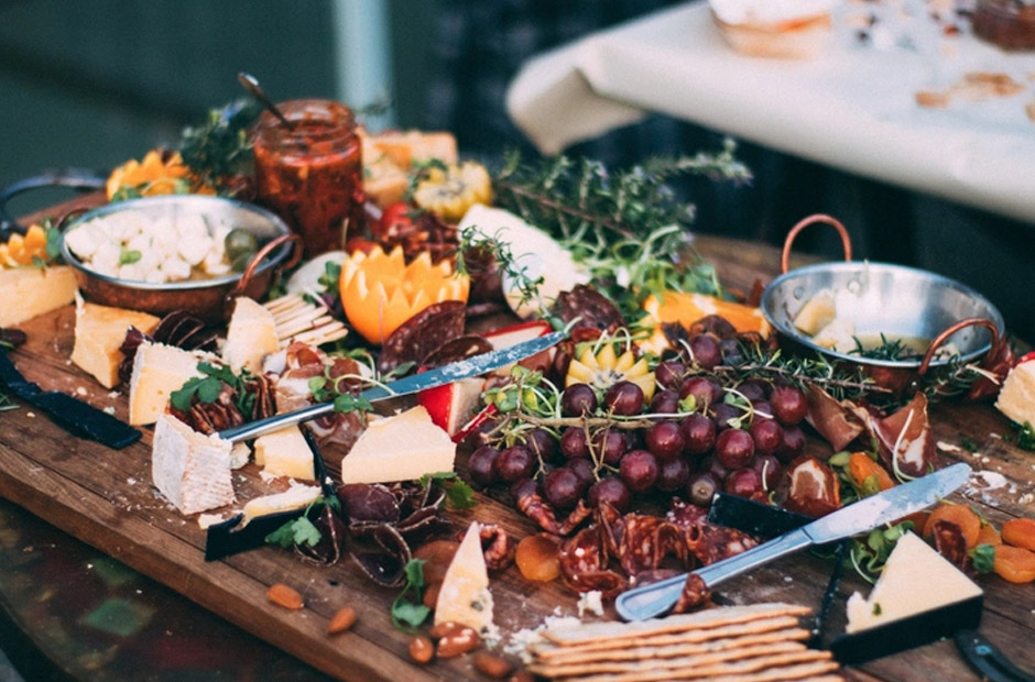 Planning Food for Your Indoor Wedding