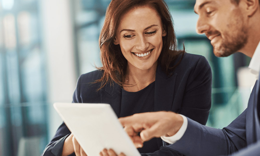 Ways Businesses Can Select the Best CLM Solutions