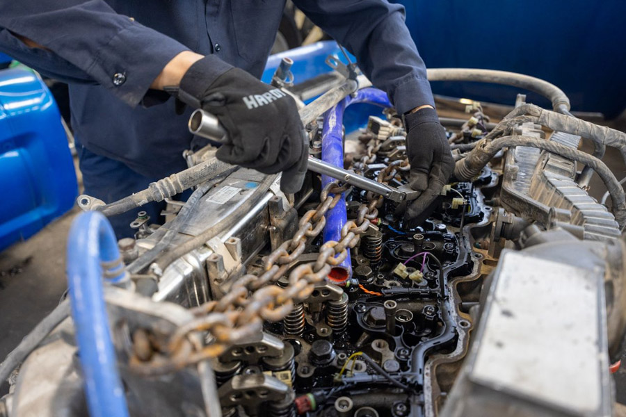 How to Reach High Mileage with a Diesel Engine Maintenance Habits and Proven Practices