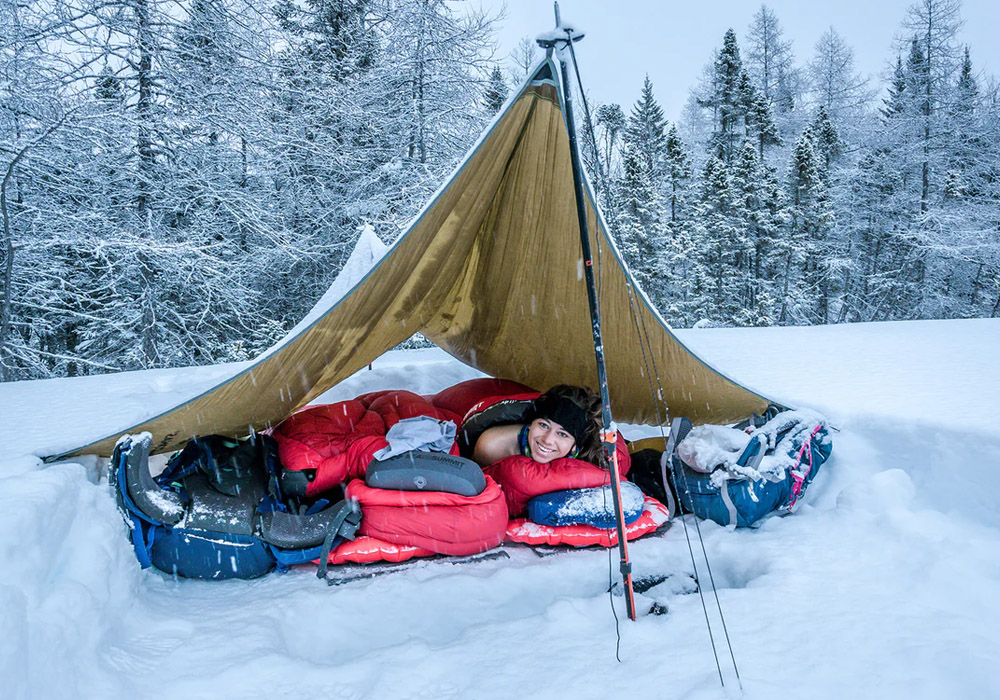 Why Cold Weather Camping Demands a Completely Different Approach to Gear and Safety